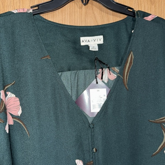 AVA & VIV Dark Green Blouse with Pink Floral Design NWT size 3X - Picture 4 of 6